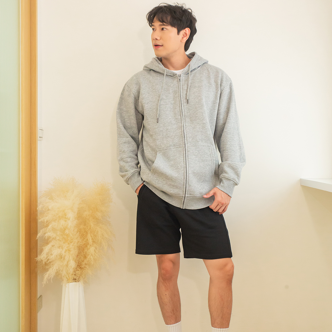 連帽拉鍊外套11